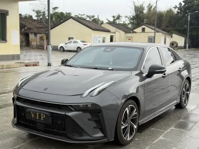 Lynk & Co 03 2023 1.5TD DCT Pro