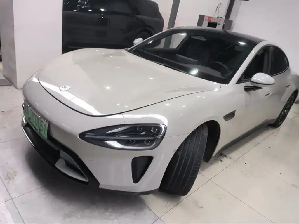 Xiaomi SU7 2024