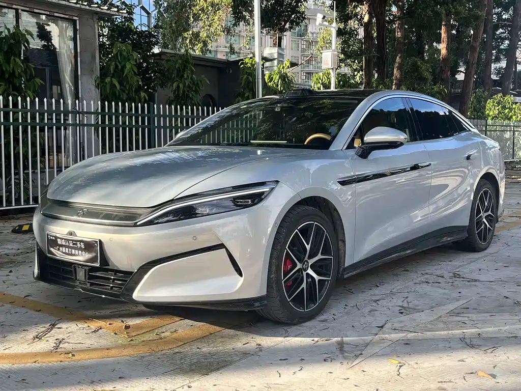 BYD 汉L 2025