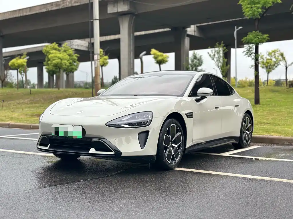 Xiaomi SU7 2025