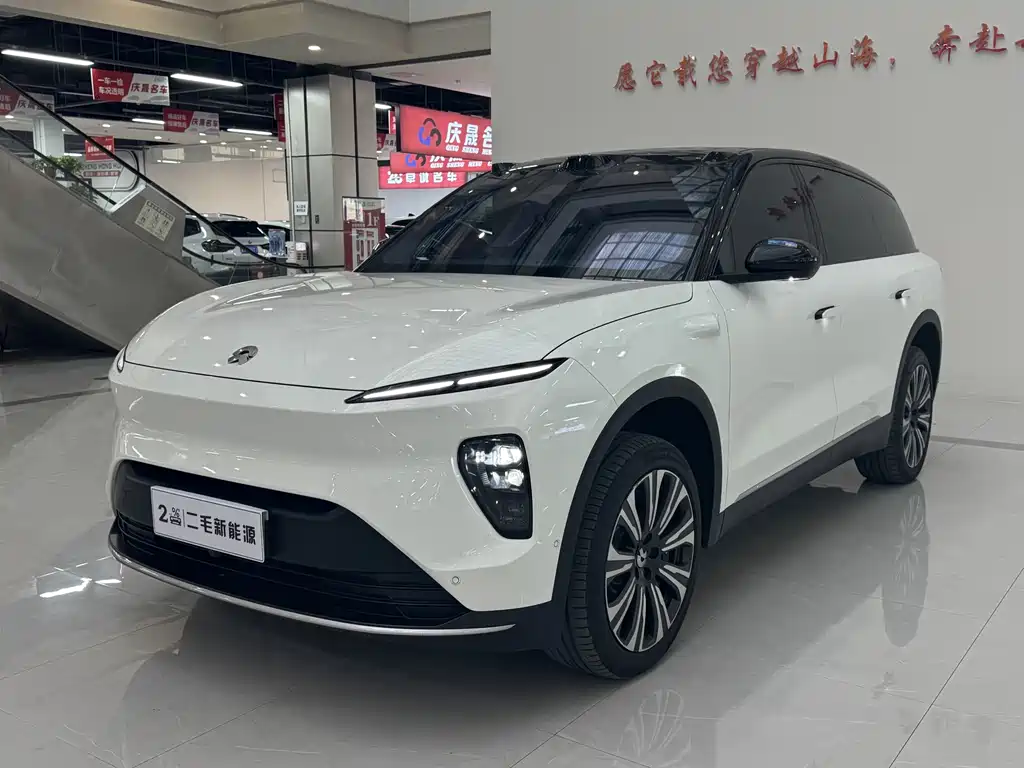 NIO ES8 2024