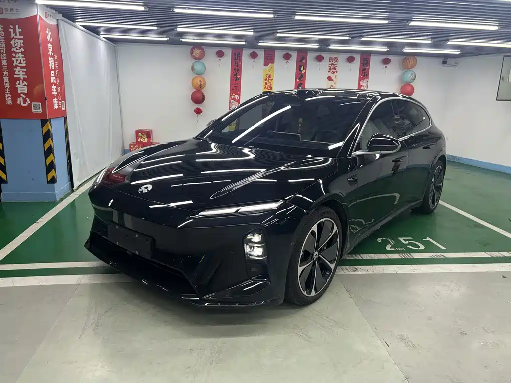 NIO ET5T 2025