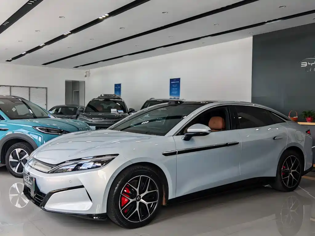 BYD 汉L 2025
