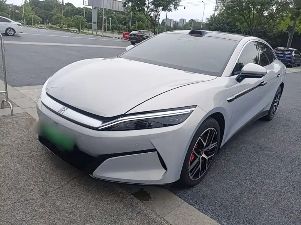 BYD 汉L 2025