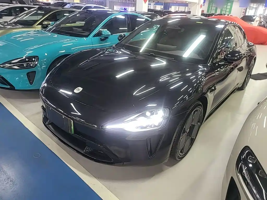 Xiaomi SU7 2025