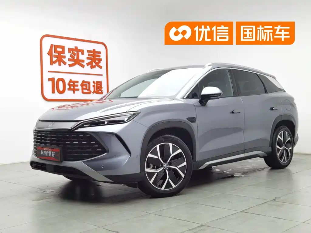 BYD L DM-i 2025