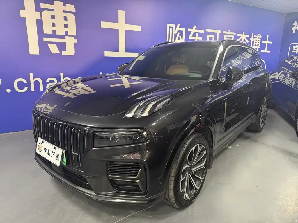 Lynk & Co 09 EM-P 2025