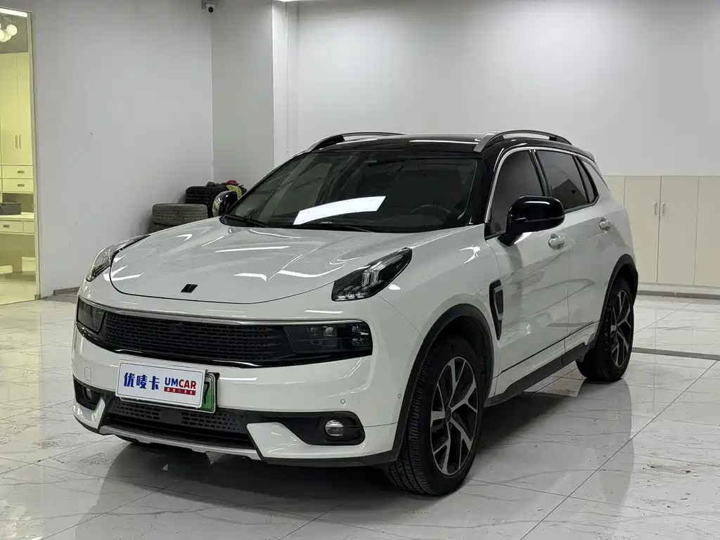 Lynk & Co 01 EM-P 2019