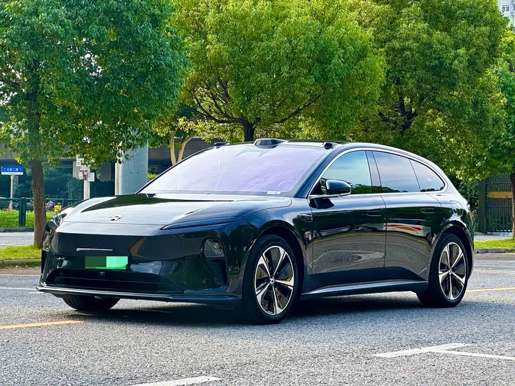 NIO ET5T 2024
