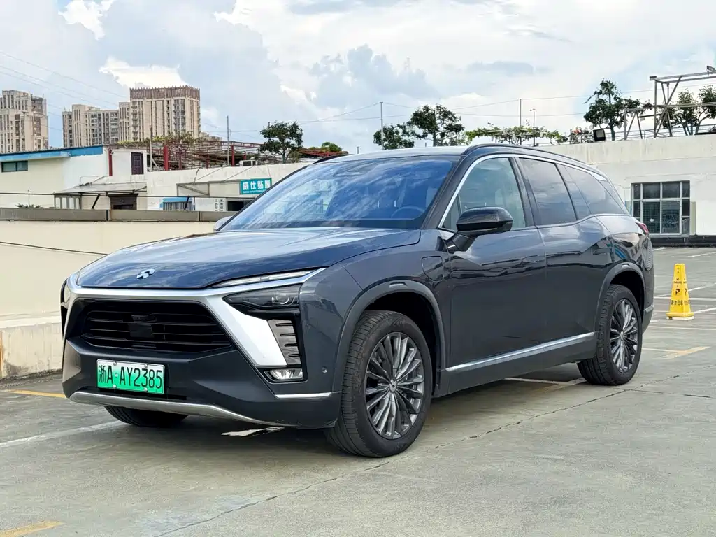 NIO ES8 2022