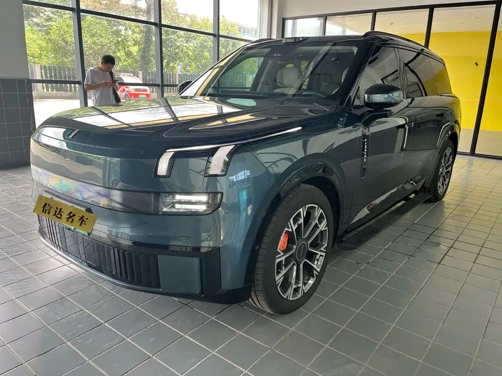Lynk & Co 领克900 2025