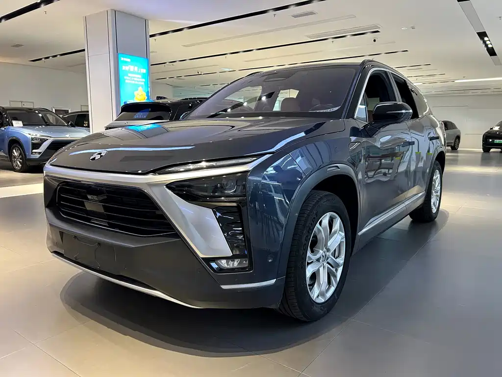 NIO ES8 2021