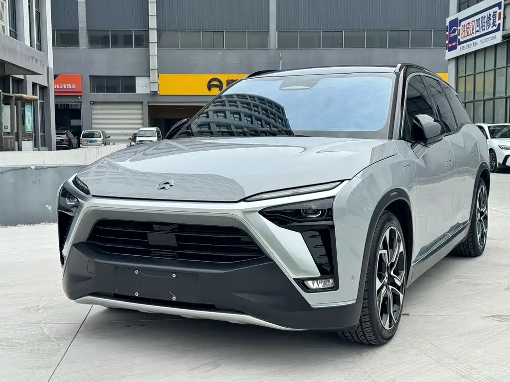 NIO ES8 2022