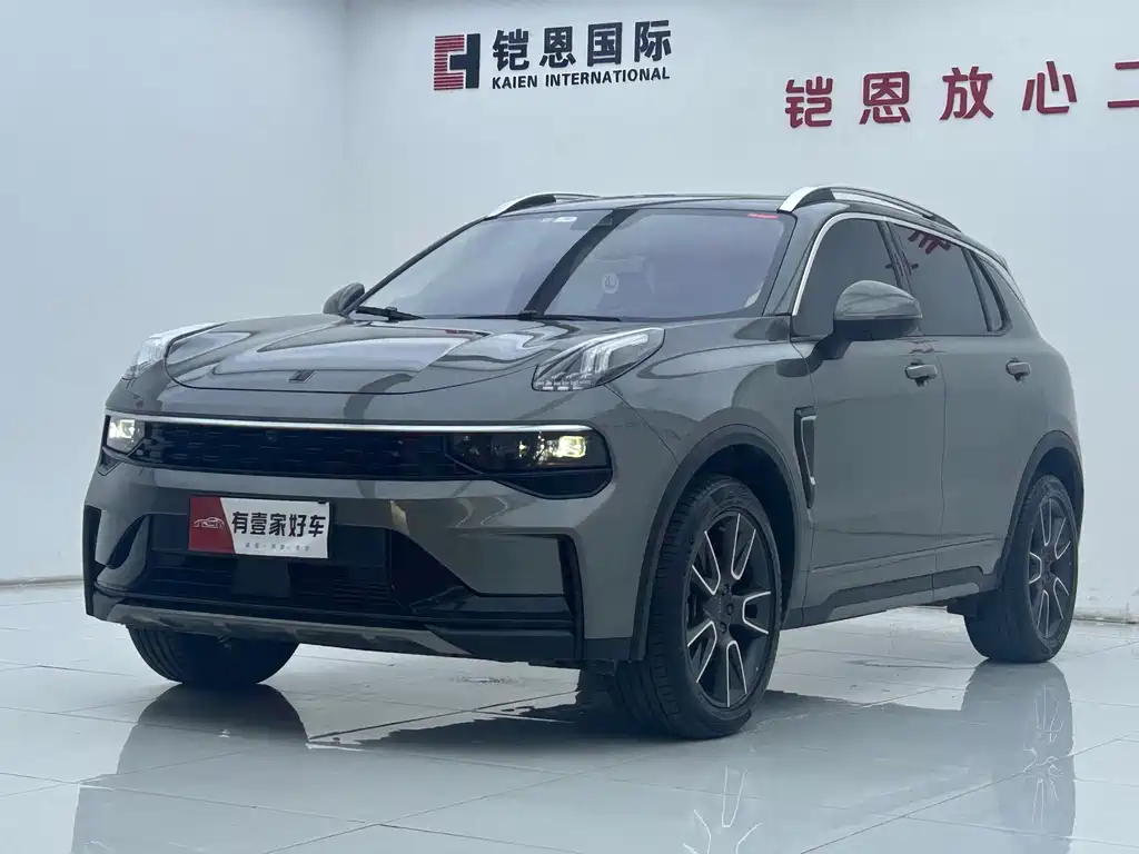 Lynk & Co 01 2022