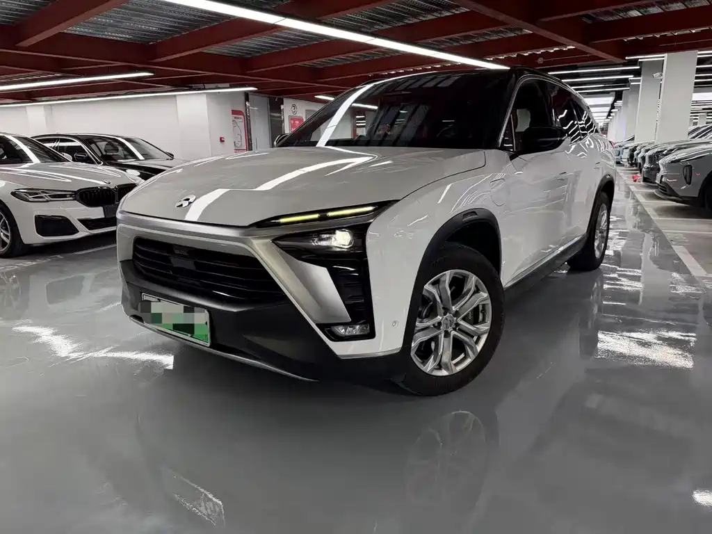 NIO ES8 2022