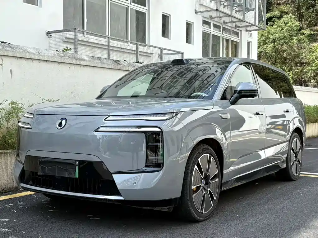 Denza 腾势N8L 2025