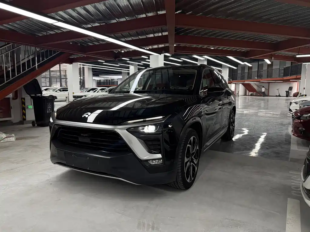 NIO ES8 2018