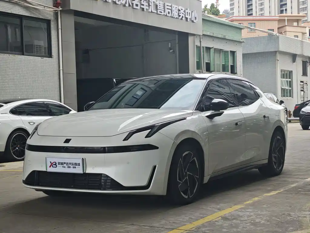 Lynk & Co 07 EM-P 2024
