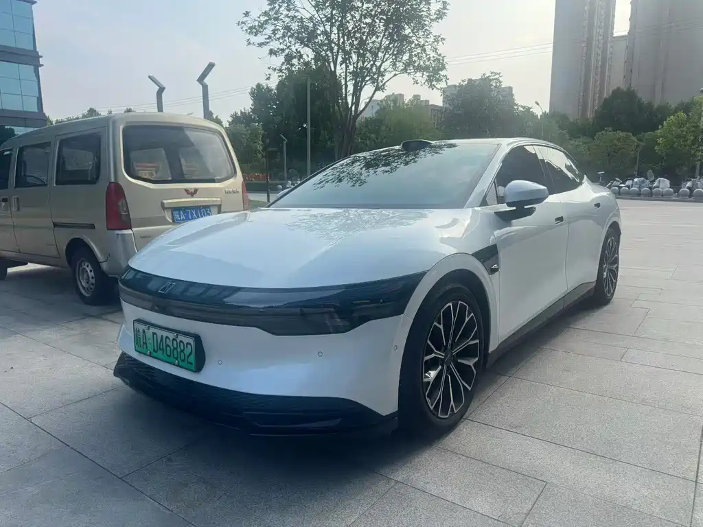 Zeekr 007 2024