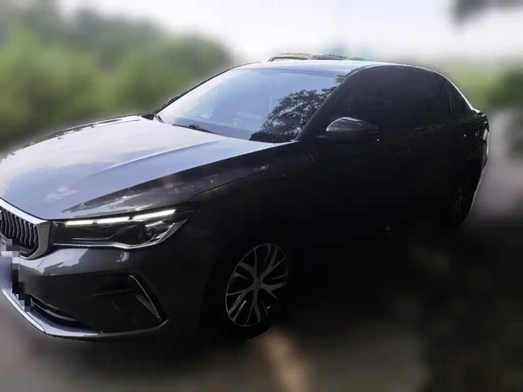 Geely Emgrand 2023