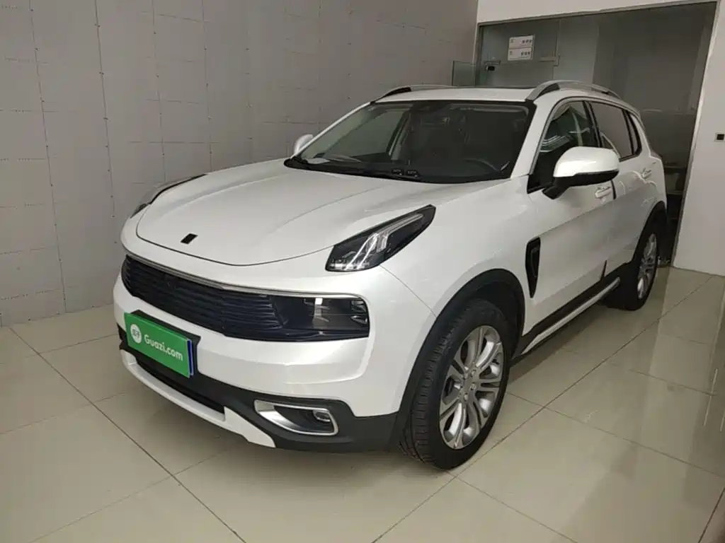 Lynk & Co 01 2020