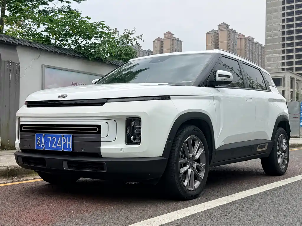 Geely Icon 2021