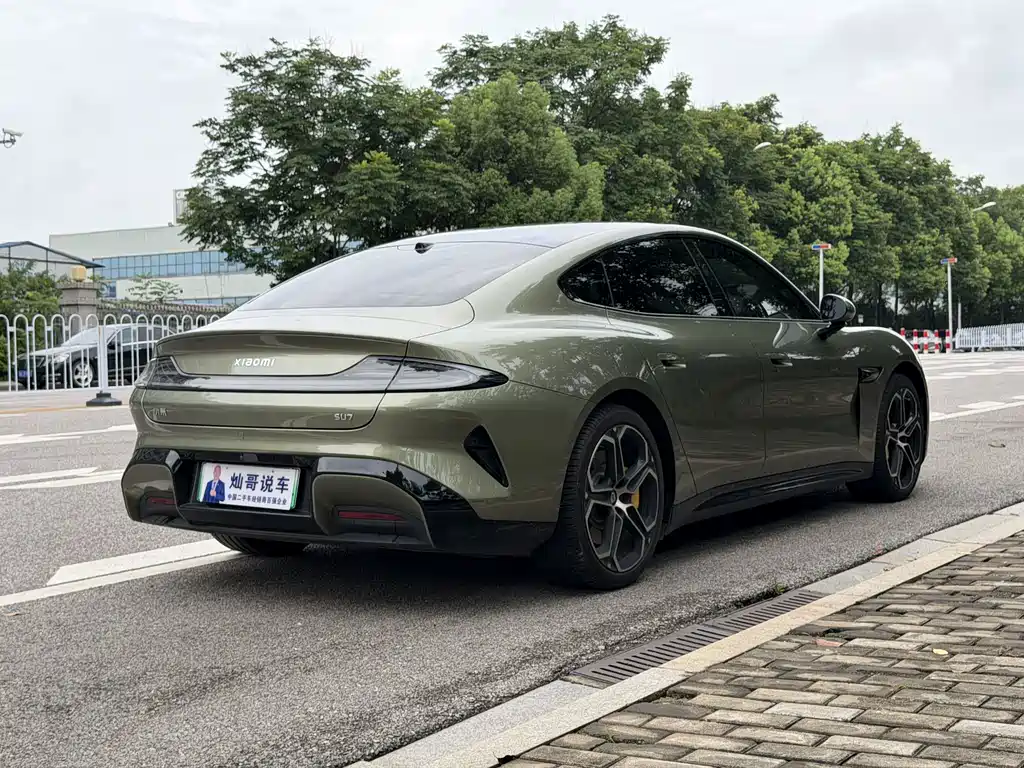 Xiaomi SU7 2025