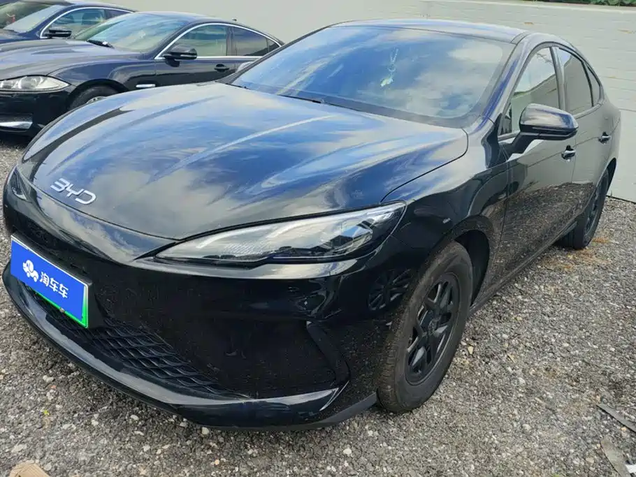 BYD Seal 05 DM-i 2025