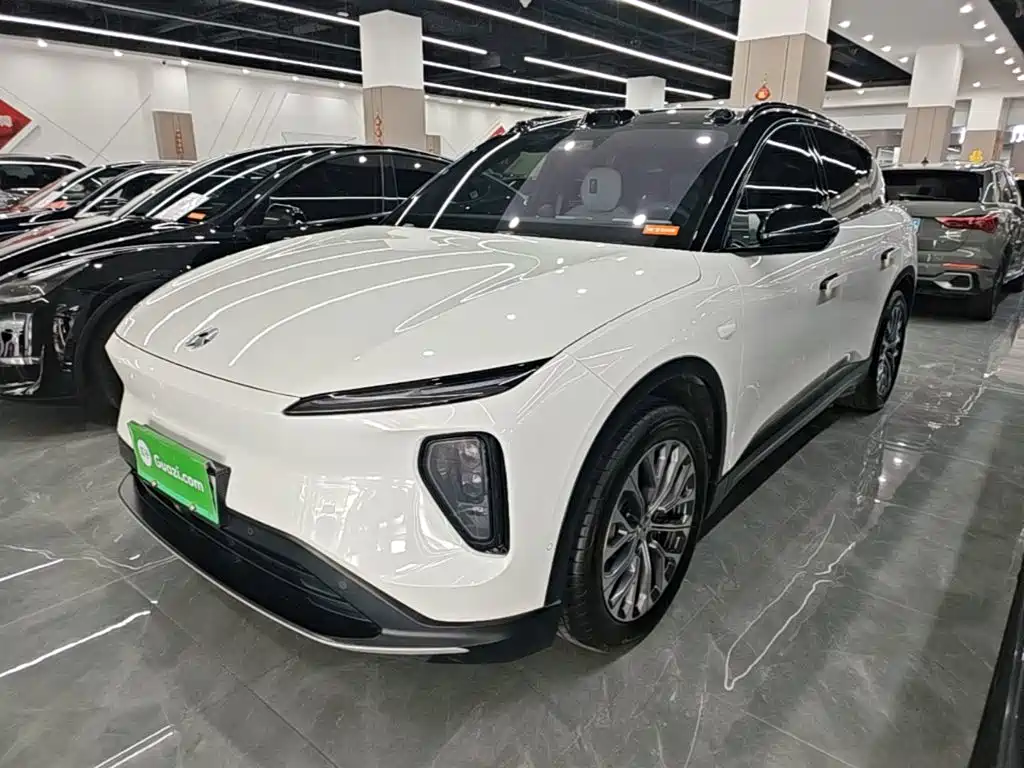 NIO ES6 2025