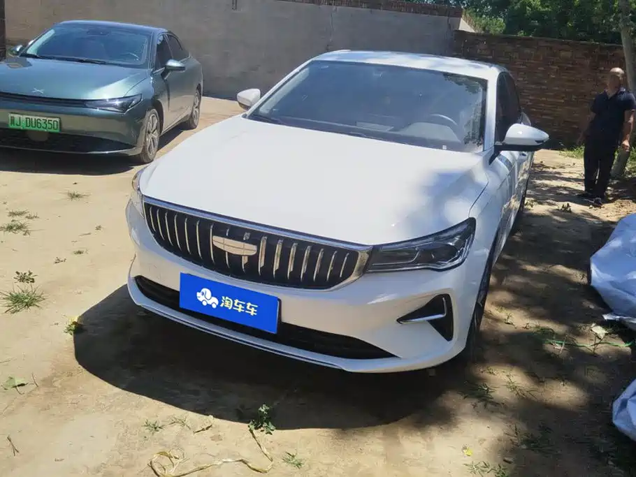 Geely Emgrand 2024
