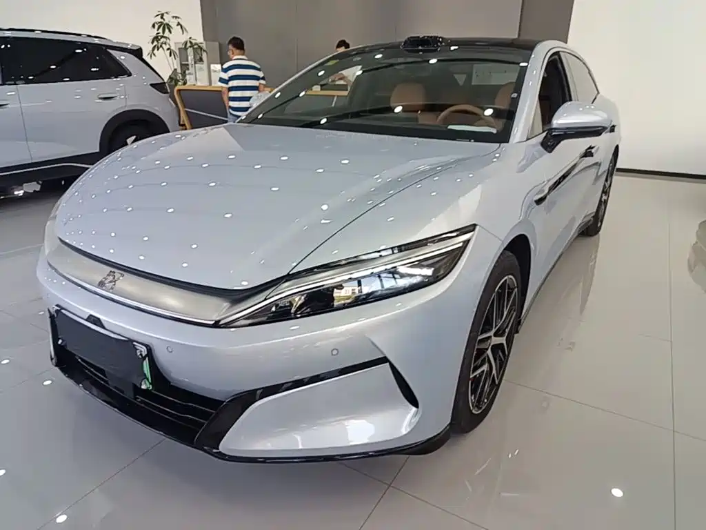 BYD 汉L 2025