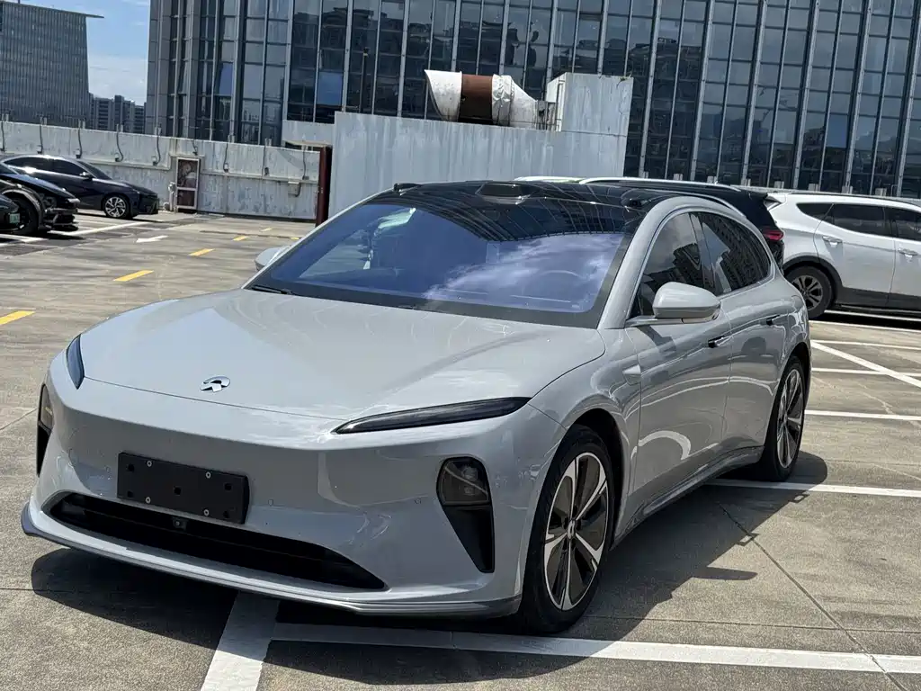 NIO ET5T 2024