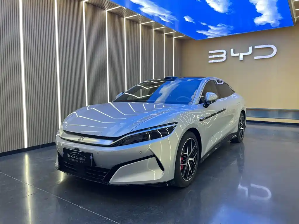 BYD 汉L 2025