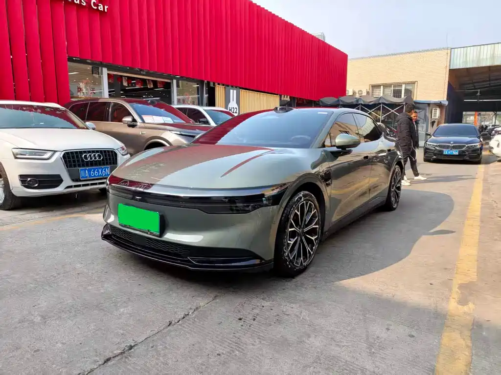 Zeekr 007 2025