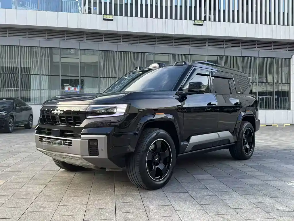 Fang Cheng Bao Leopard 8 2024