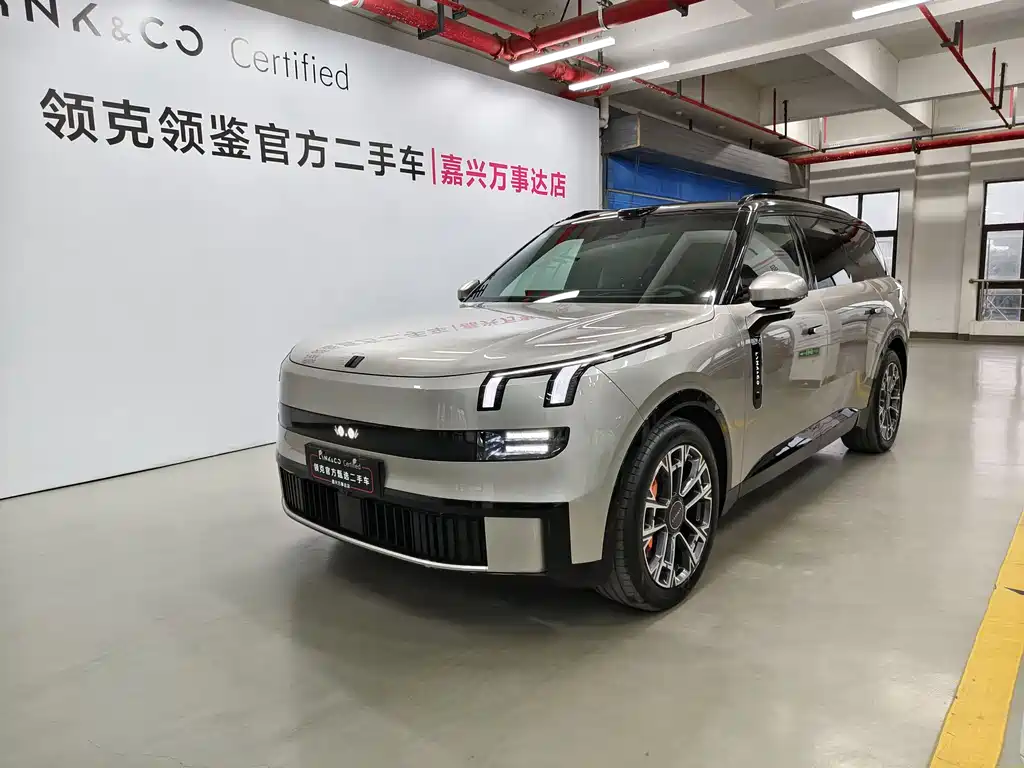 Lynk & Co 领克900 2025