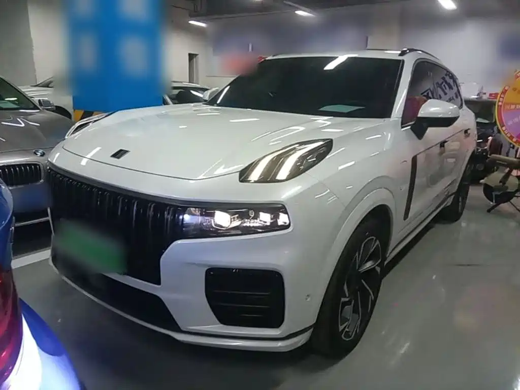 Lynk & Co 09 EM-P 2022