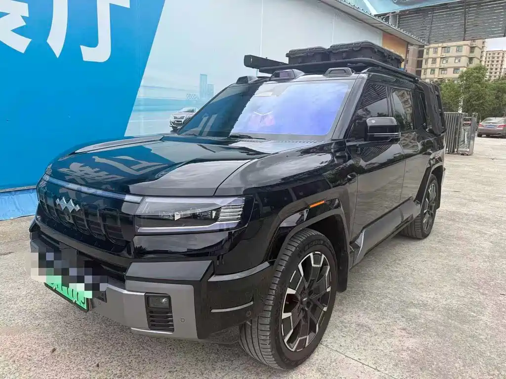 Fang Cheng Bao Leopard 8 2025