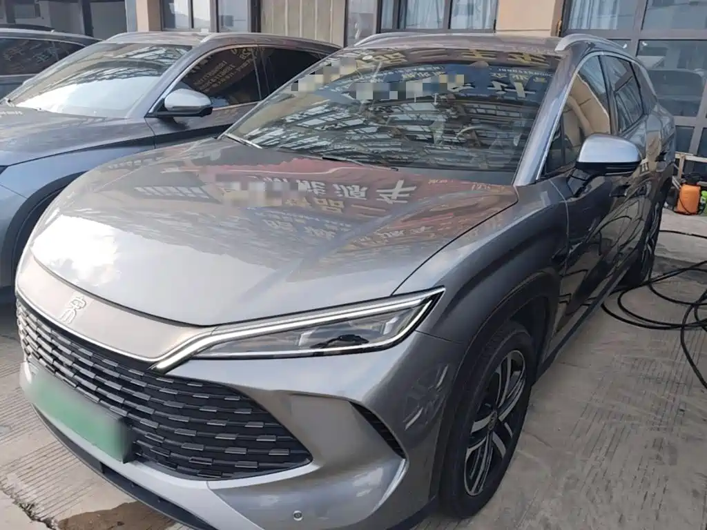 BYD L DM-i 2025