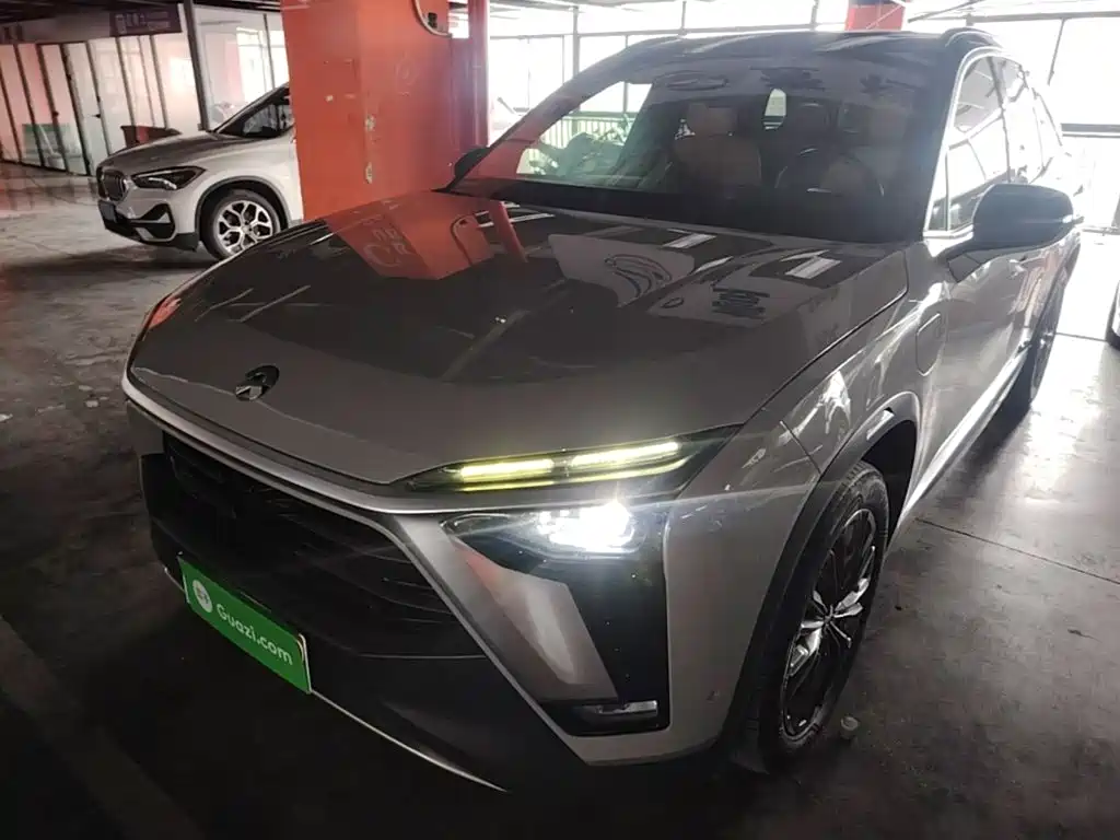 NIO ES8 2022