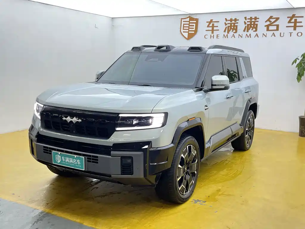 Fang Cheng Bao Leopard 8 2025