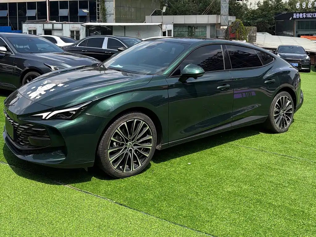 MG MG7 2024