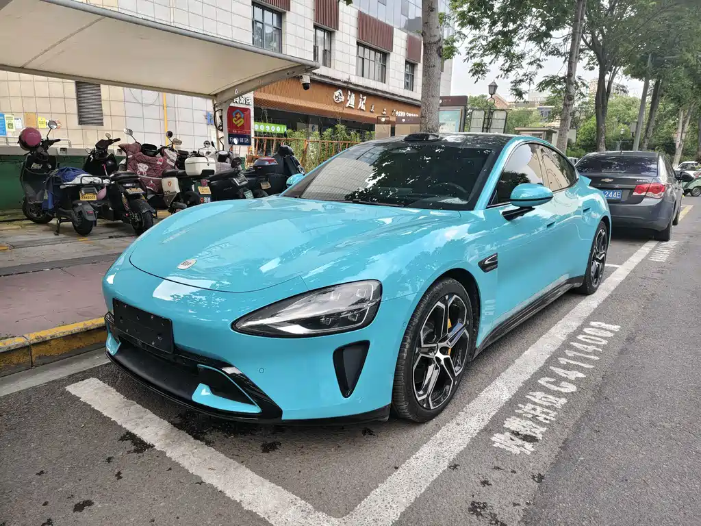 Xiaomi SU7 2024