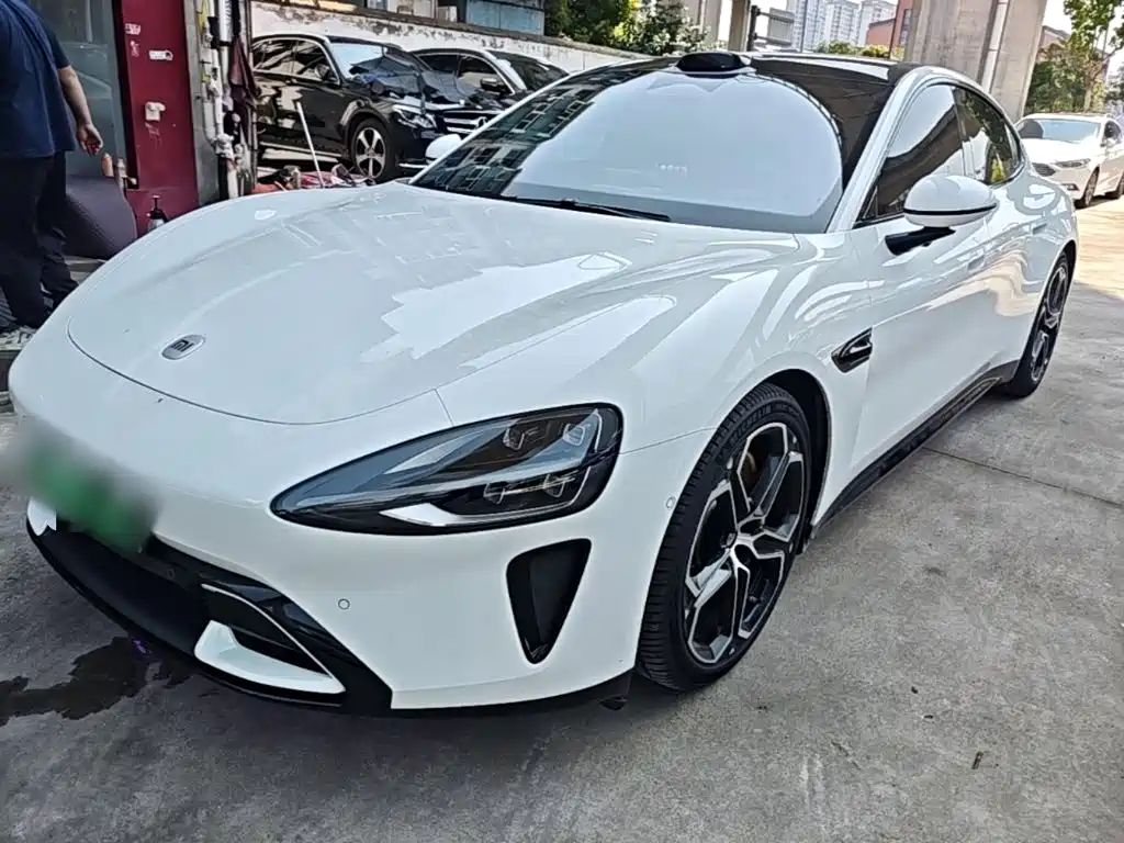 Xiaomi SU7 2024
