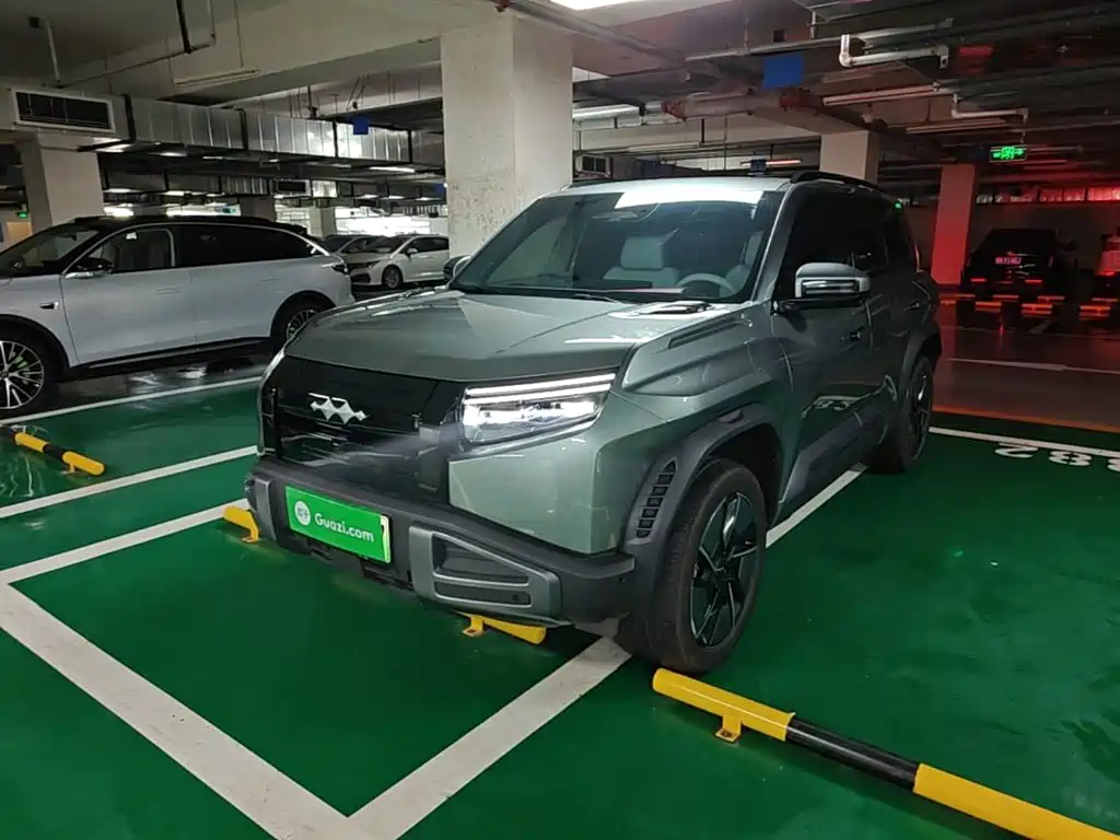 Fang Cheng Bao Titanium 3 2025