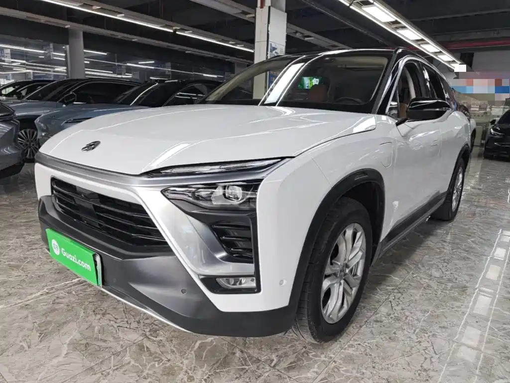 NIO ES8 2019