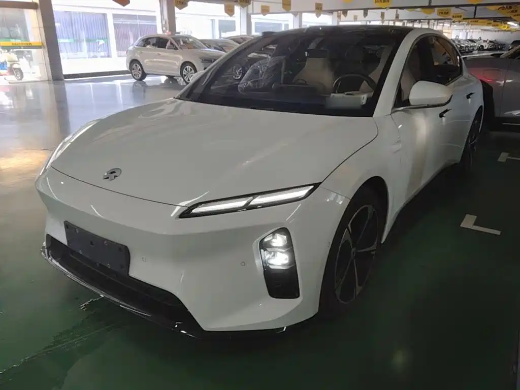 NIO ET5 2025