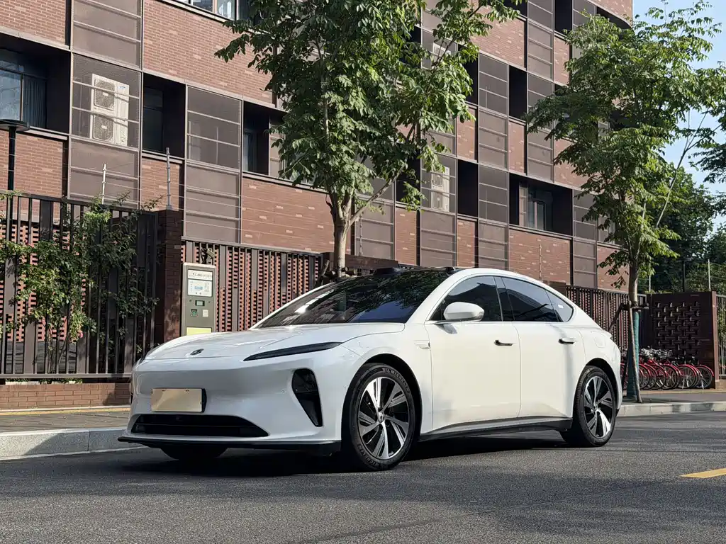 NIO ET5 2023