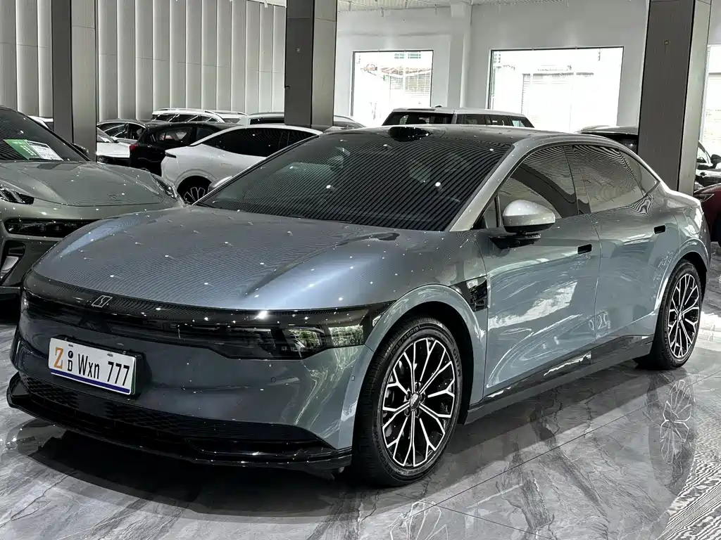 Zeekr 007 2024