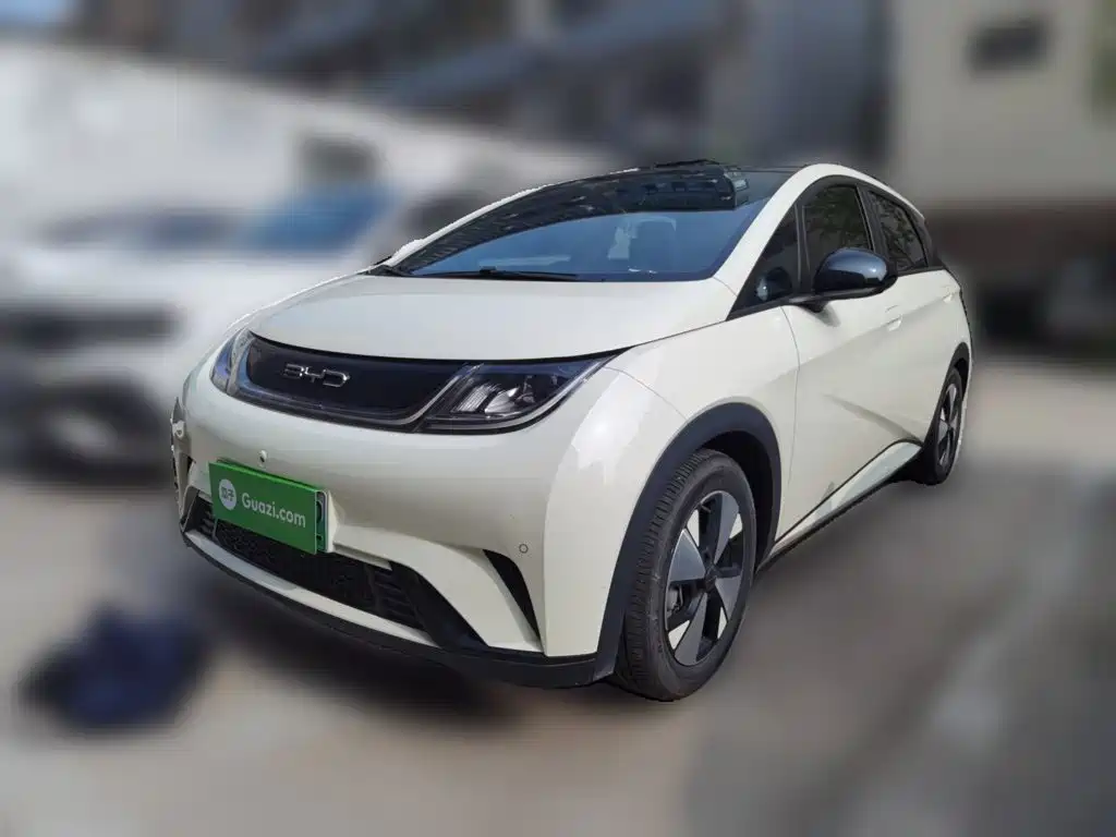 BYD Dolphin 2023